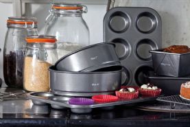 Master Class Non-Stick Round Deep Cake Tins in 5 Sizes